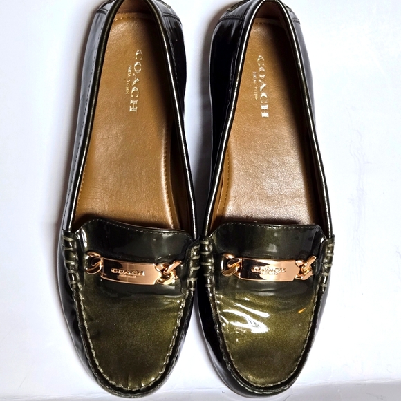 Coach metallic olive green slip on loafer size 6with gold hardware - Picture 7 of 9
